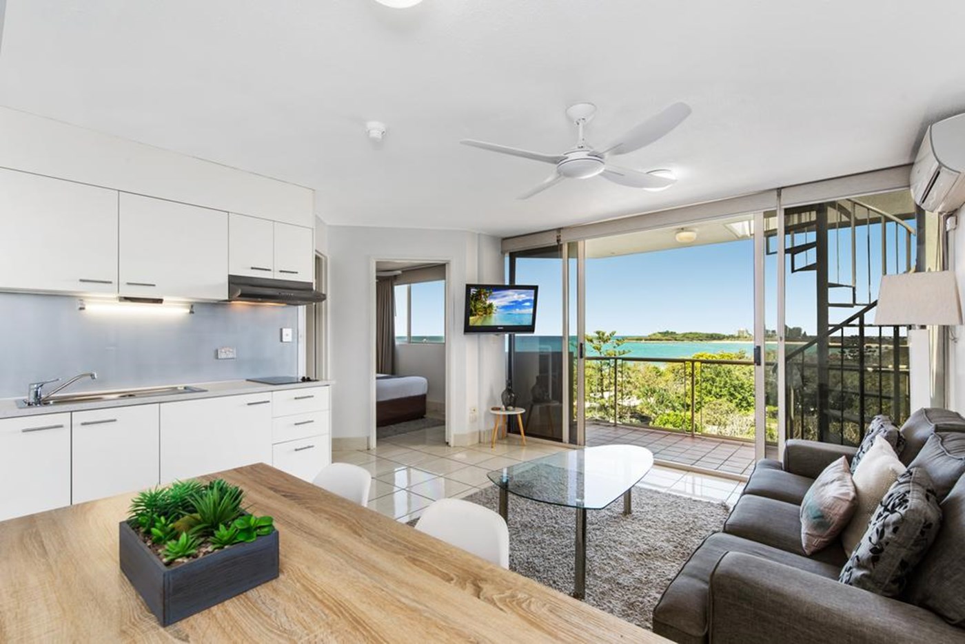 Sunshine Coast Luxury Accommodation For A Stylish Stay-Cay | Sitchu ...