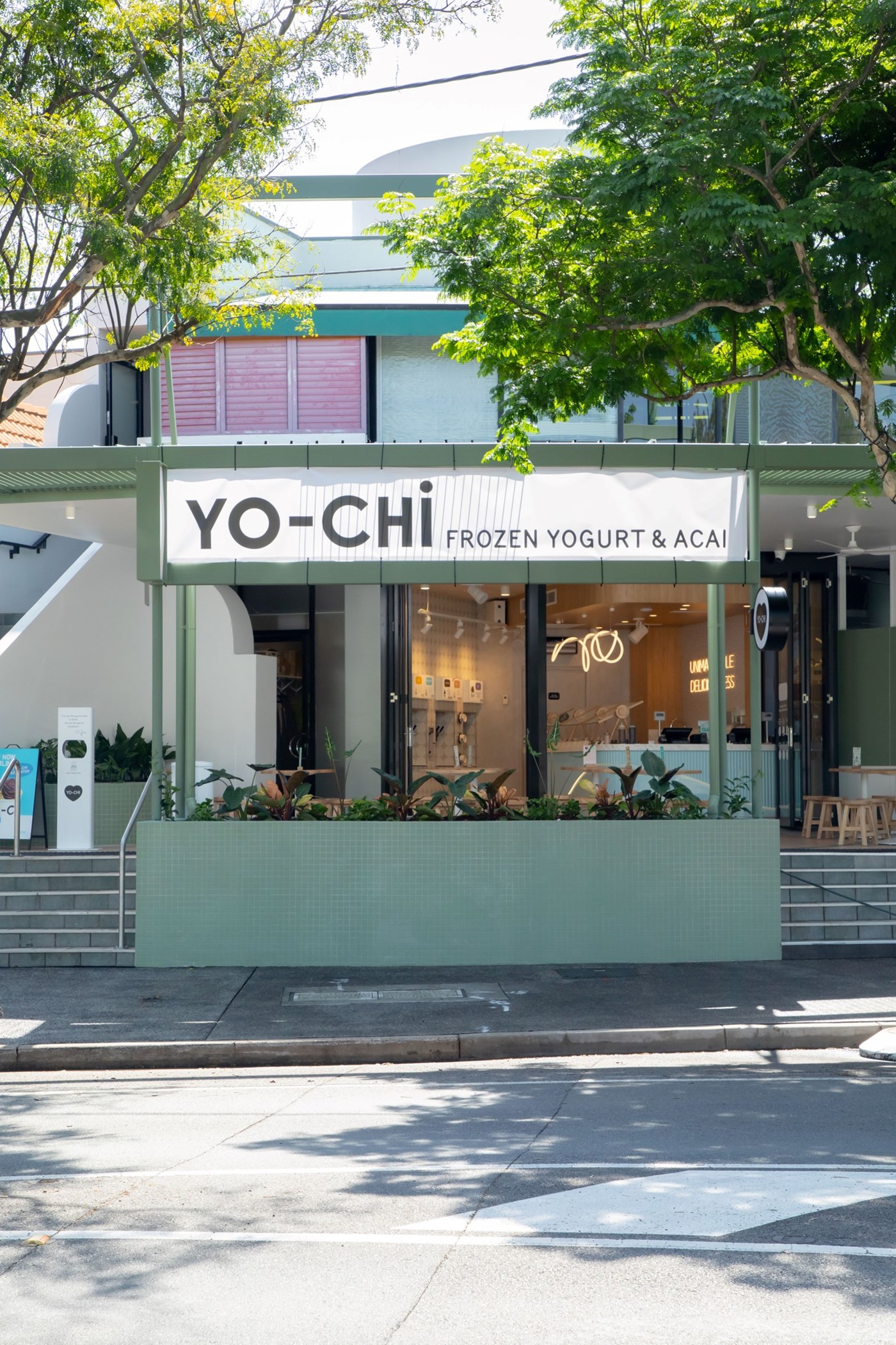 Street view facing into Yo-Chi yoghurt cafe Paddington Brisbane