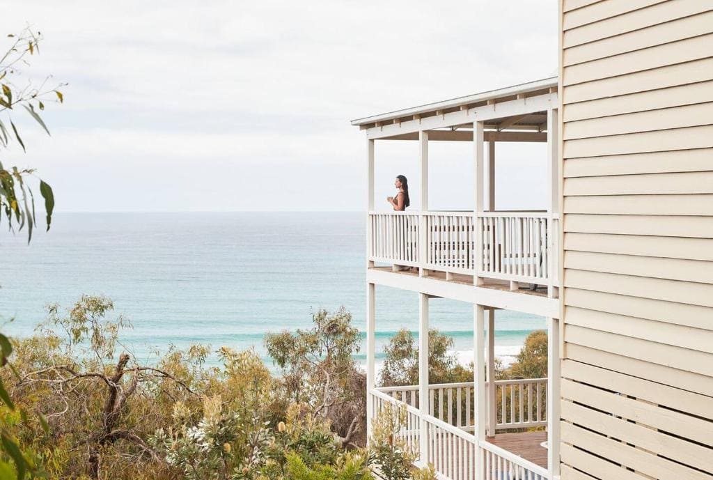 cathedral rock lookout lorne accommodation airbnb