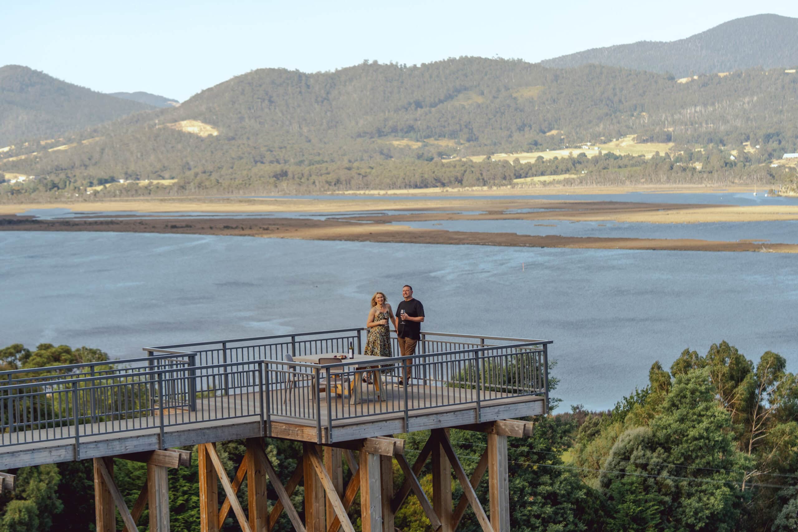 Alto Franklin luxury accommodation with sweeping Huon Valley views in southern Tasmania.
