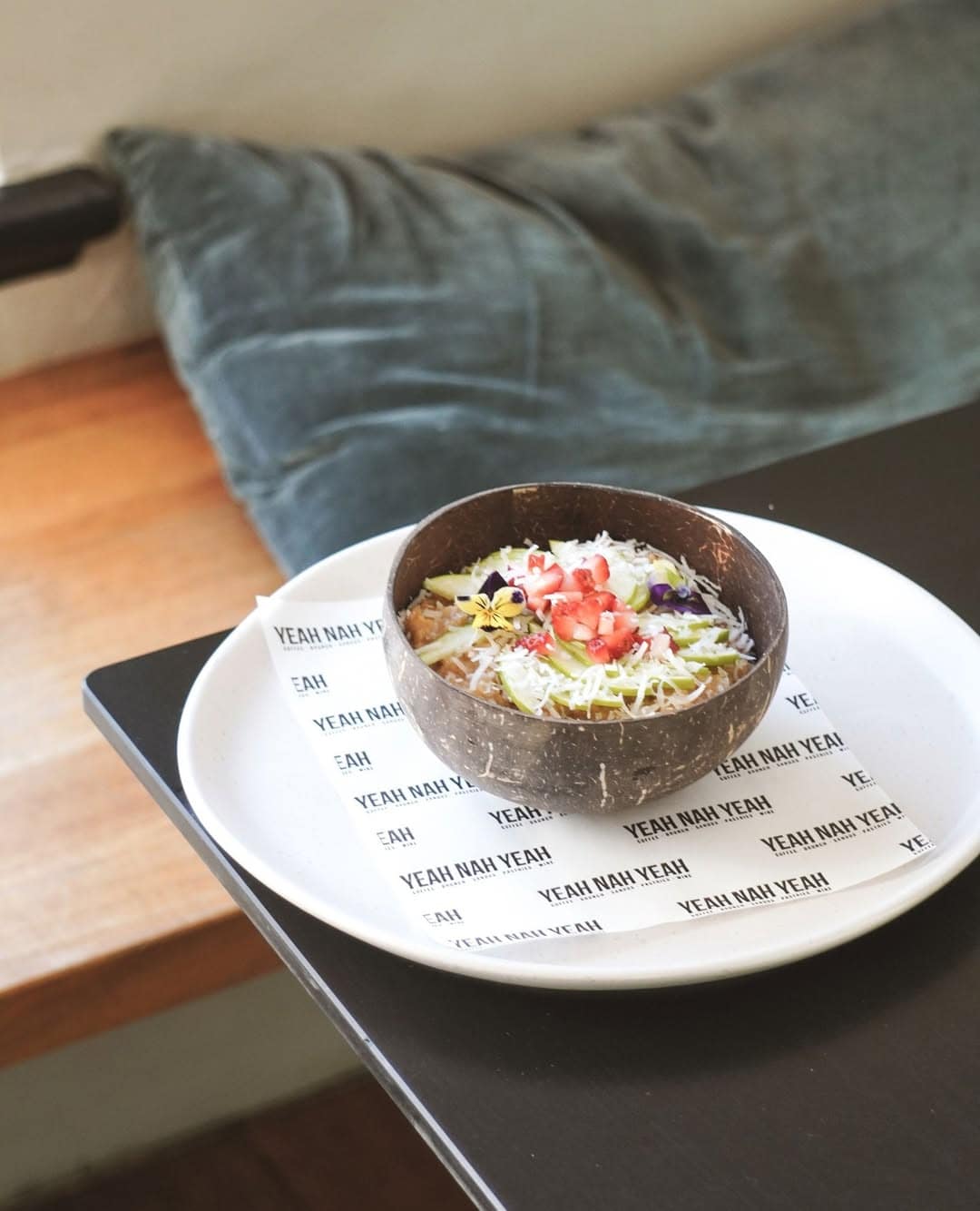 yah nah yeah adelaide best breakfast 
smoothie bowl