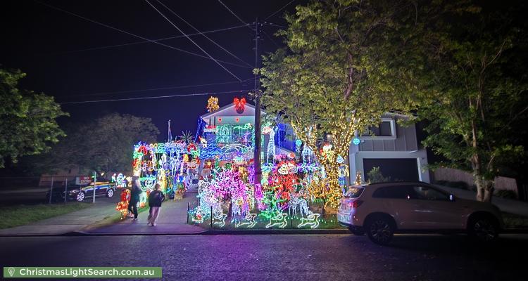 10 Keeling Street, Coopers Plains (Photo credit: Christmas Light Search)