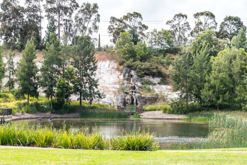 Mount Waverley Suburb Profile