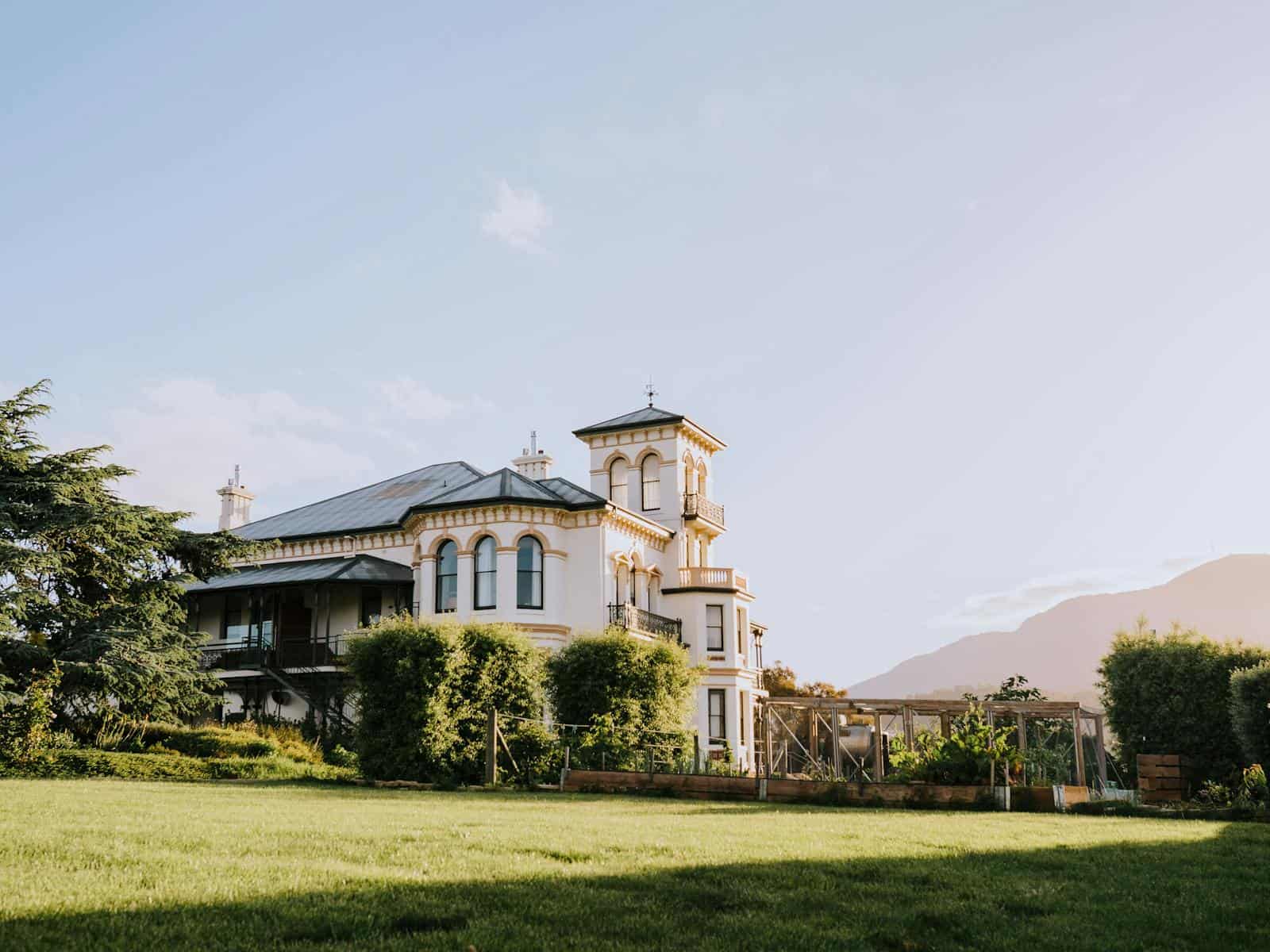 Maylands Lodge (Image Credit: Discover Tasmania)