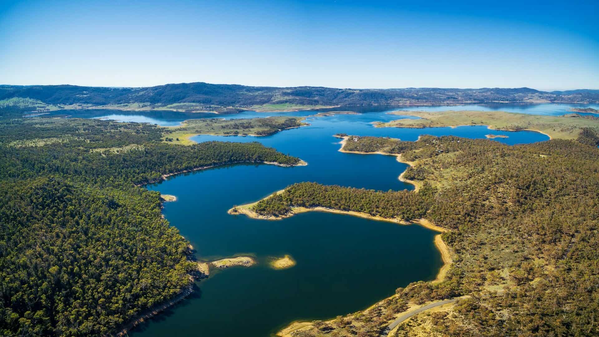 Lake Jindabyne (Image Credit: Visit Cooma) 