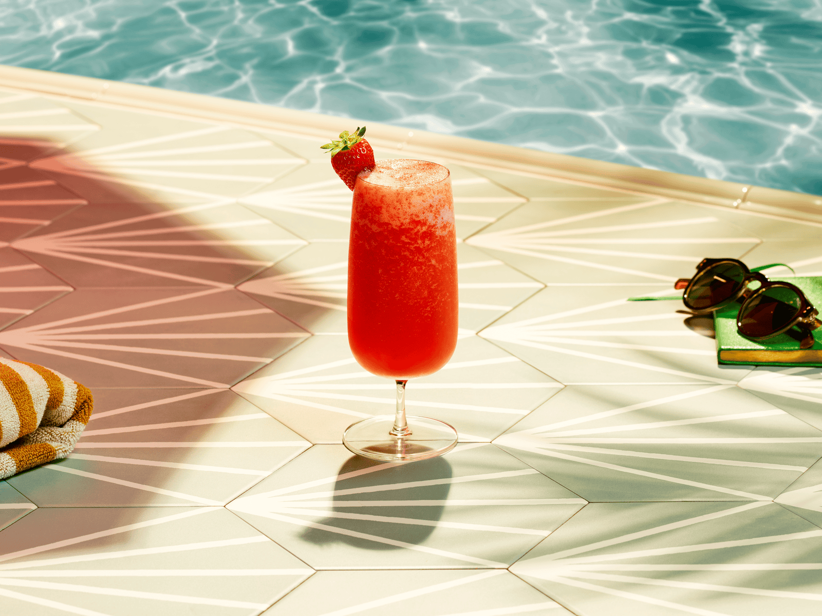 BACARDÍ Frozen Strawberry Daiquiri