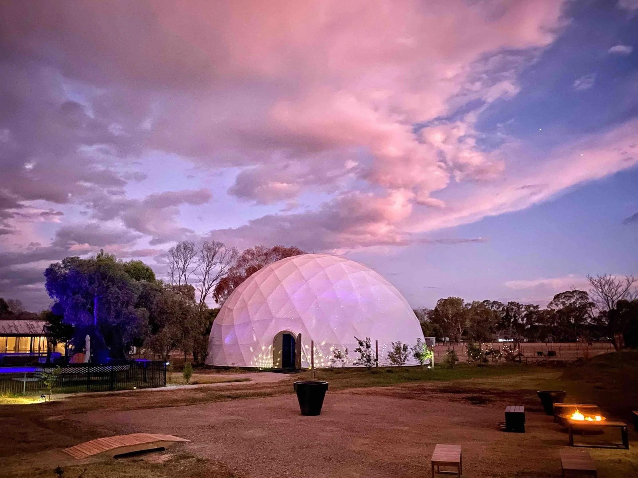 Dome+at+sunset+421kb