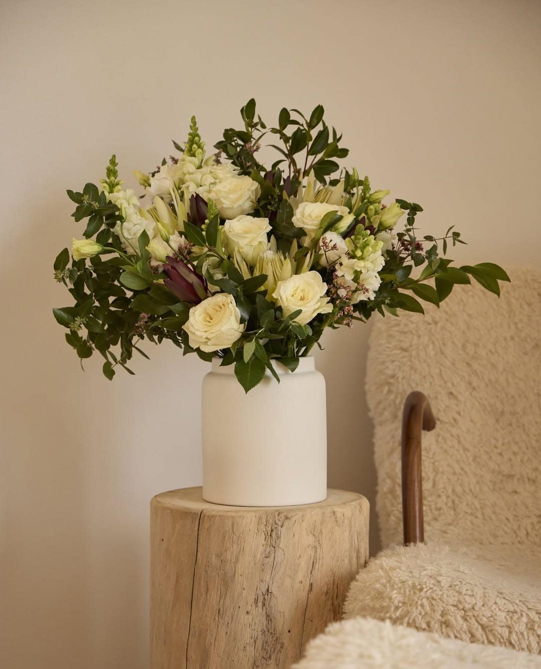 LVLY flower delivery