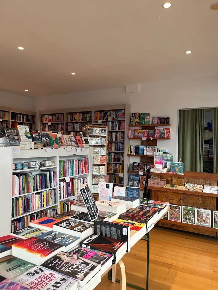 Ladyhawke Bookshop Melbourne Ivanhoe 