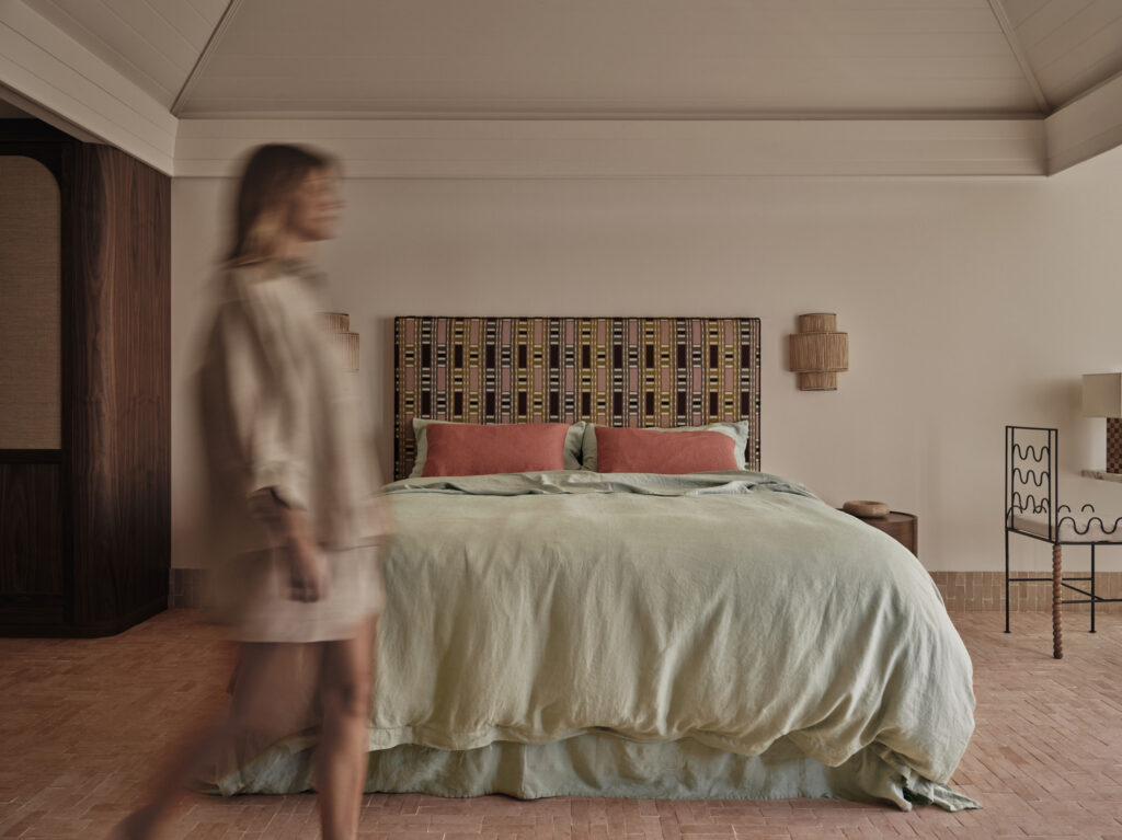 Carlotta + Gee linen bed sheets