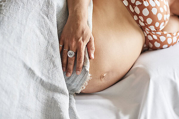 Lon Retreat in Point Lonsdale with mineral spa bathing and pregnancy treatments for a Bellarine Peninsula babymoon in Victoria.