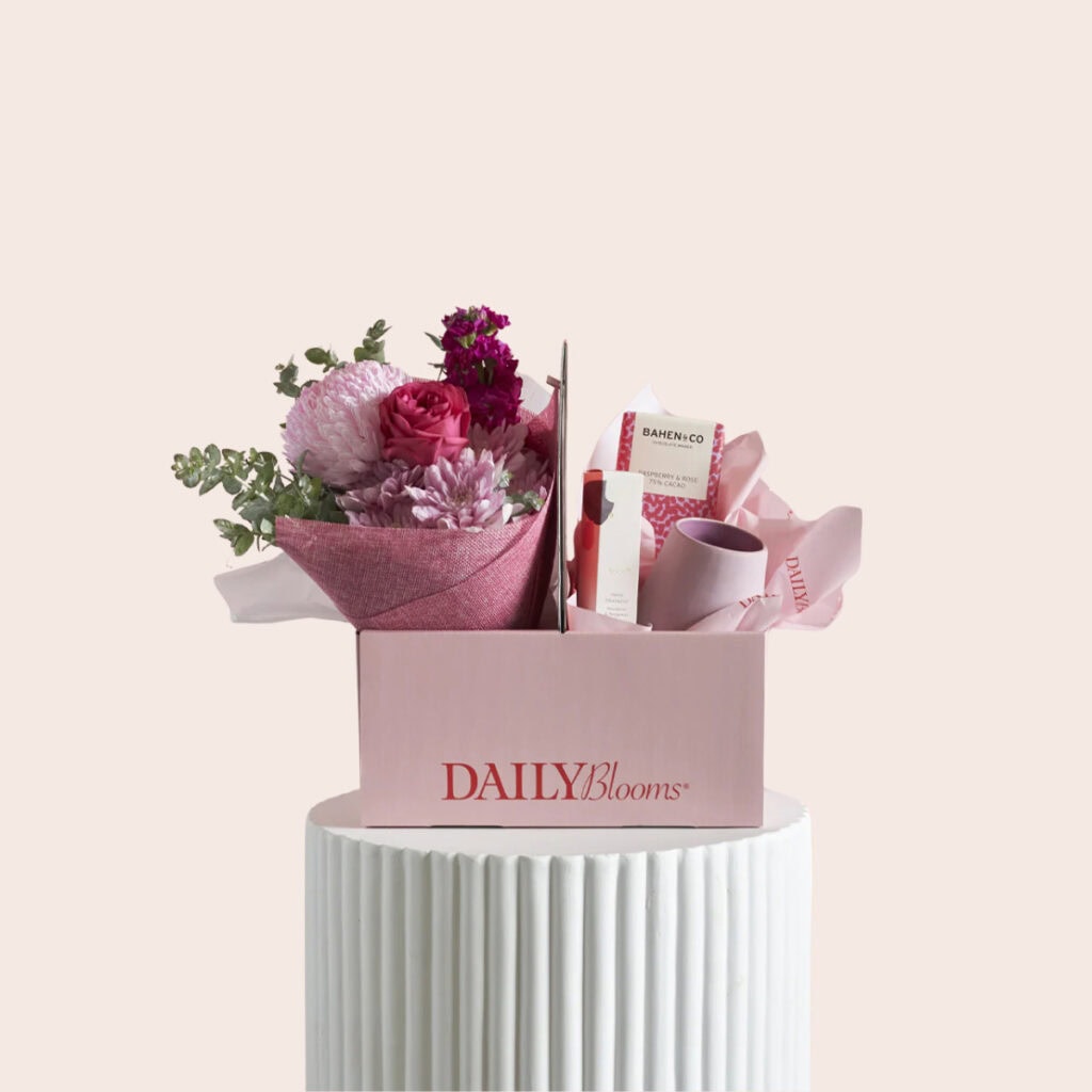 Daily Blooms Mother's Day Carry Bundle Daily Blooms Mother's Day Carry Bundle