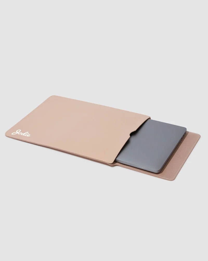 Blush13InchLaptopImage3-1692764241010_800x