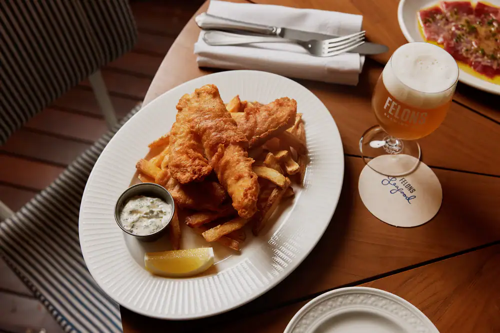 FelonsSeafood_Opening_StevenWoodburn_9_1000x
