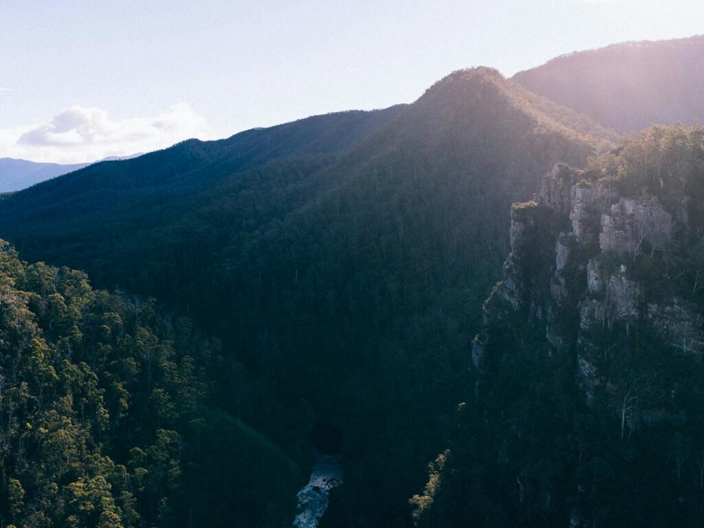 Tulampanga / Alum Cliffs