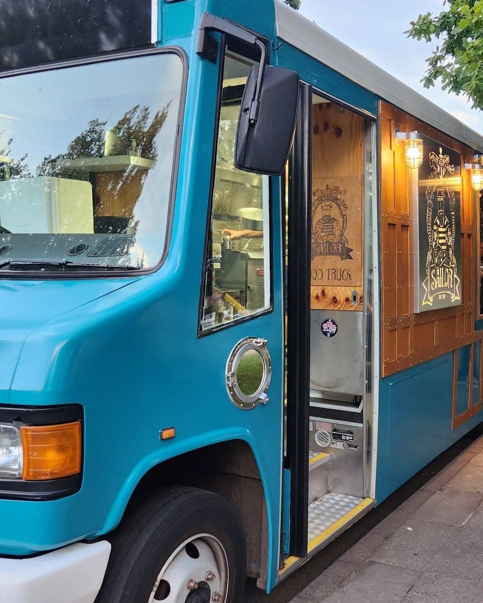 the blue sailors food truck in deloraine tasmania