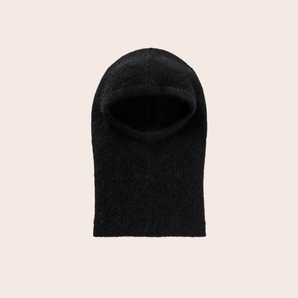 Perfect Moment Alpaca-Blend Balaclava in Black Perfect Moment Alpaca-Blend Balaclava in Black