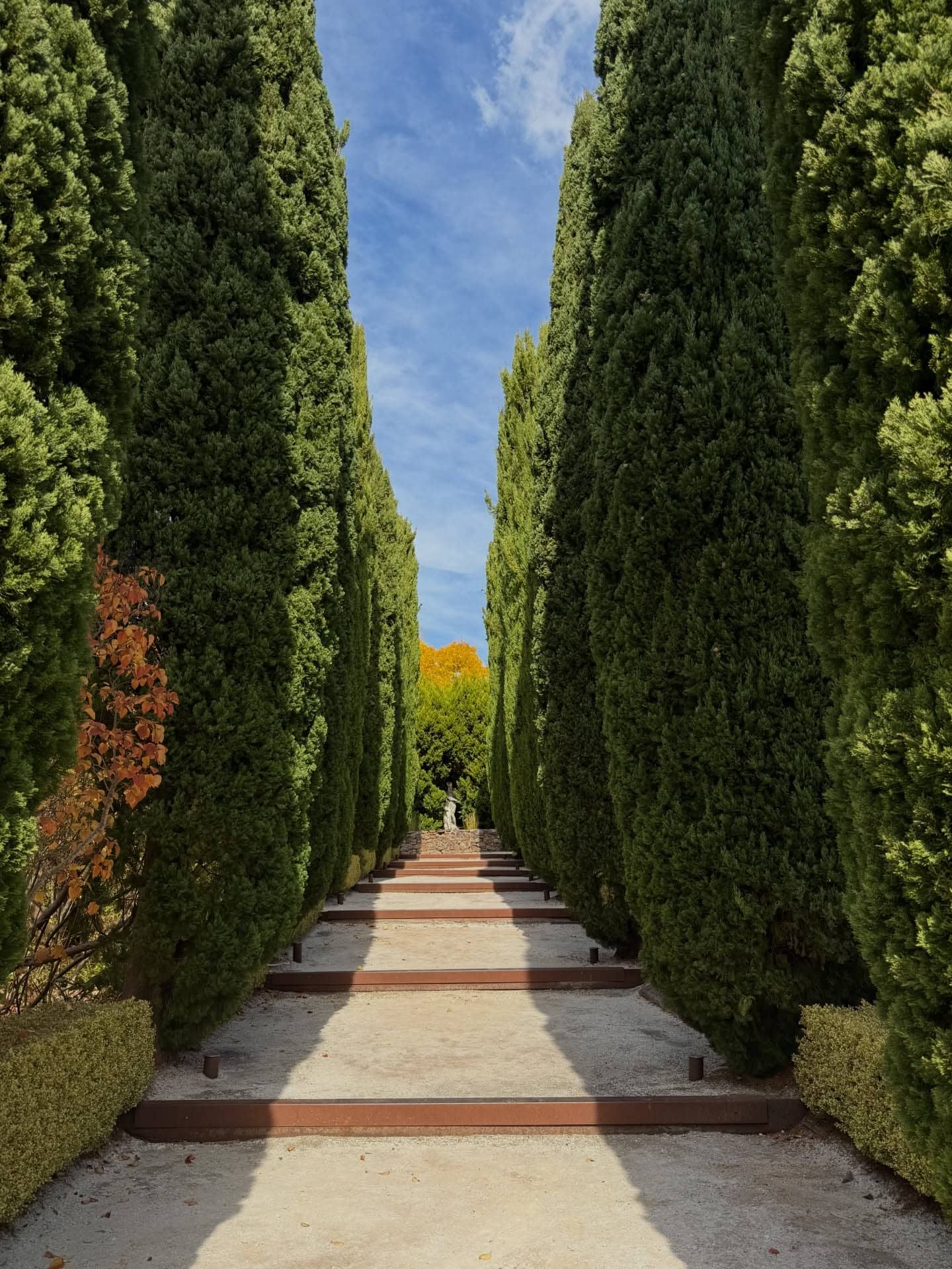 Heritage-listed Villa Parma in Hepburn Springs, a Swiss-Italian luxury stay with Italian marble ensuites and a private garden.