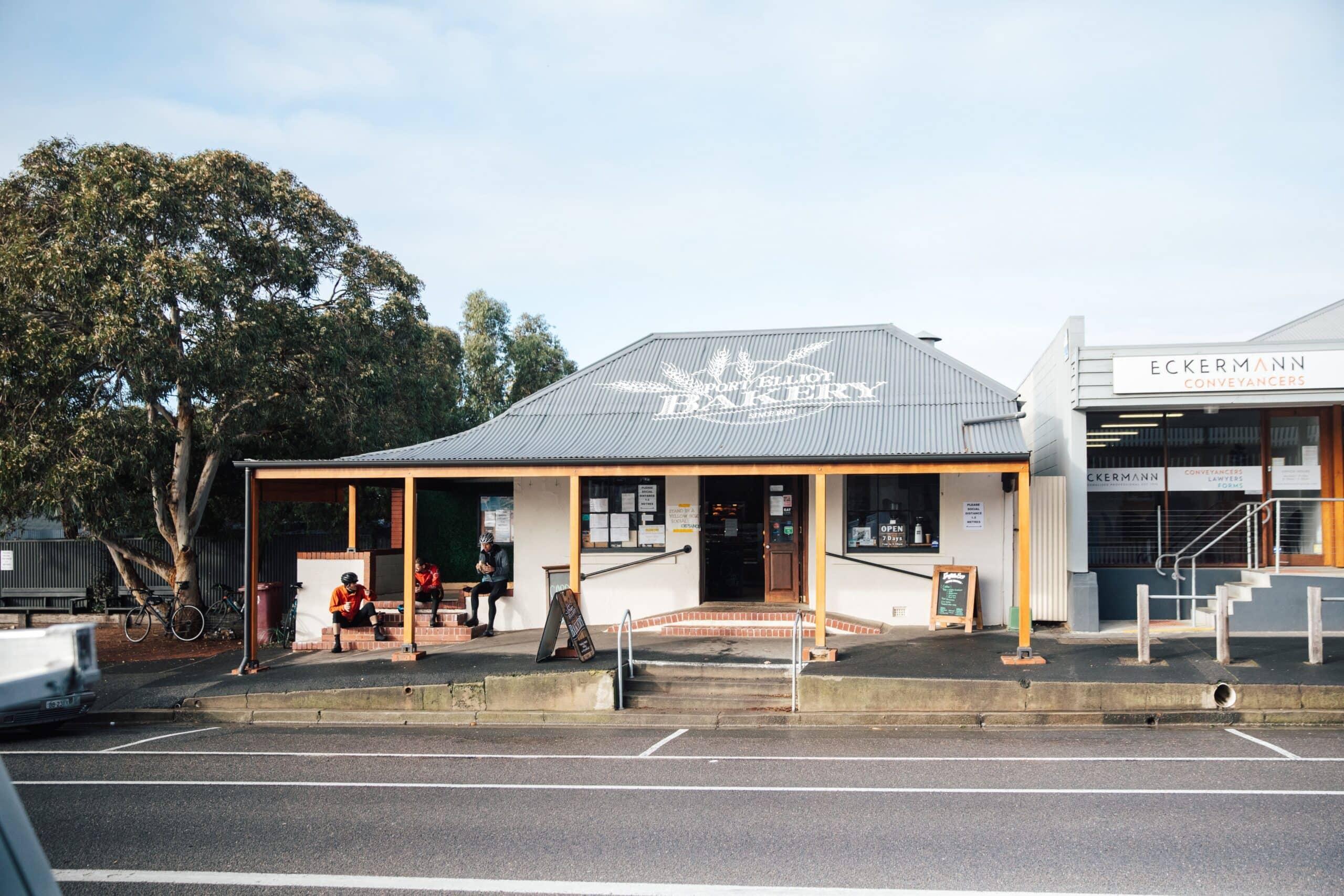 Exterior Port Elliot Bakery.
