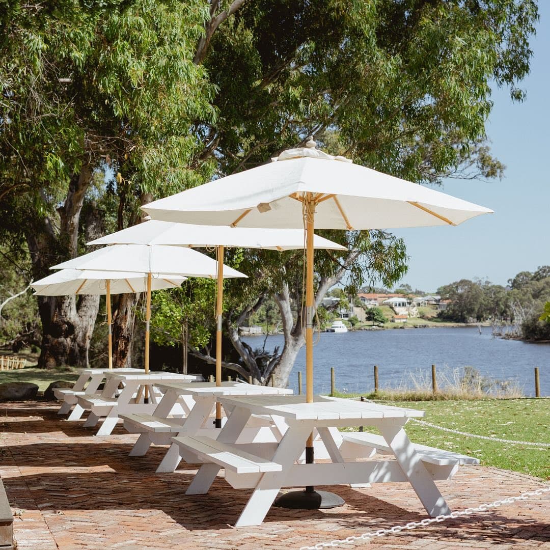 Picnic tables overlooking park at Peninsular Farm Cafe