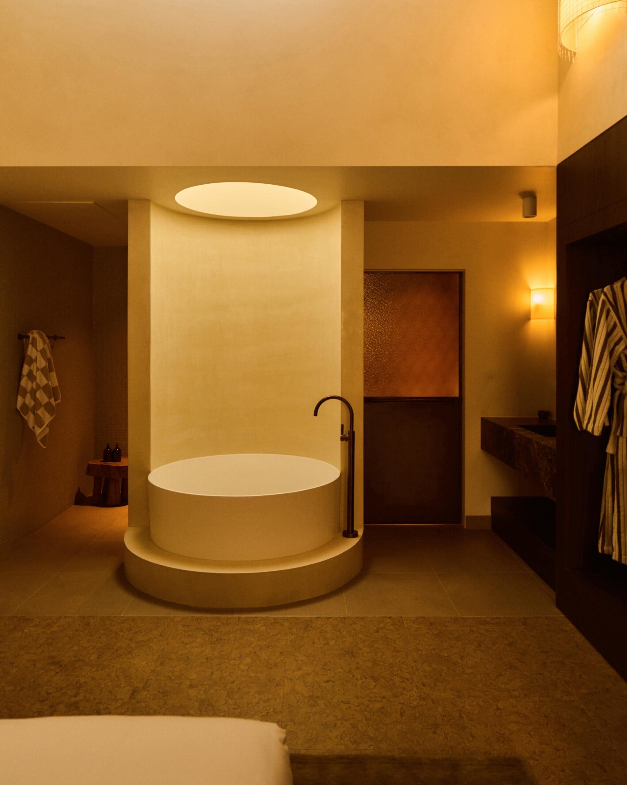 surf hotel torquay victoria great ocean road luxury accommodation