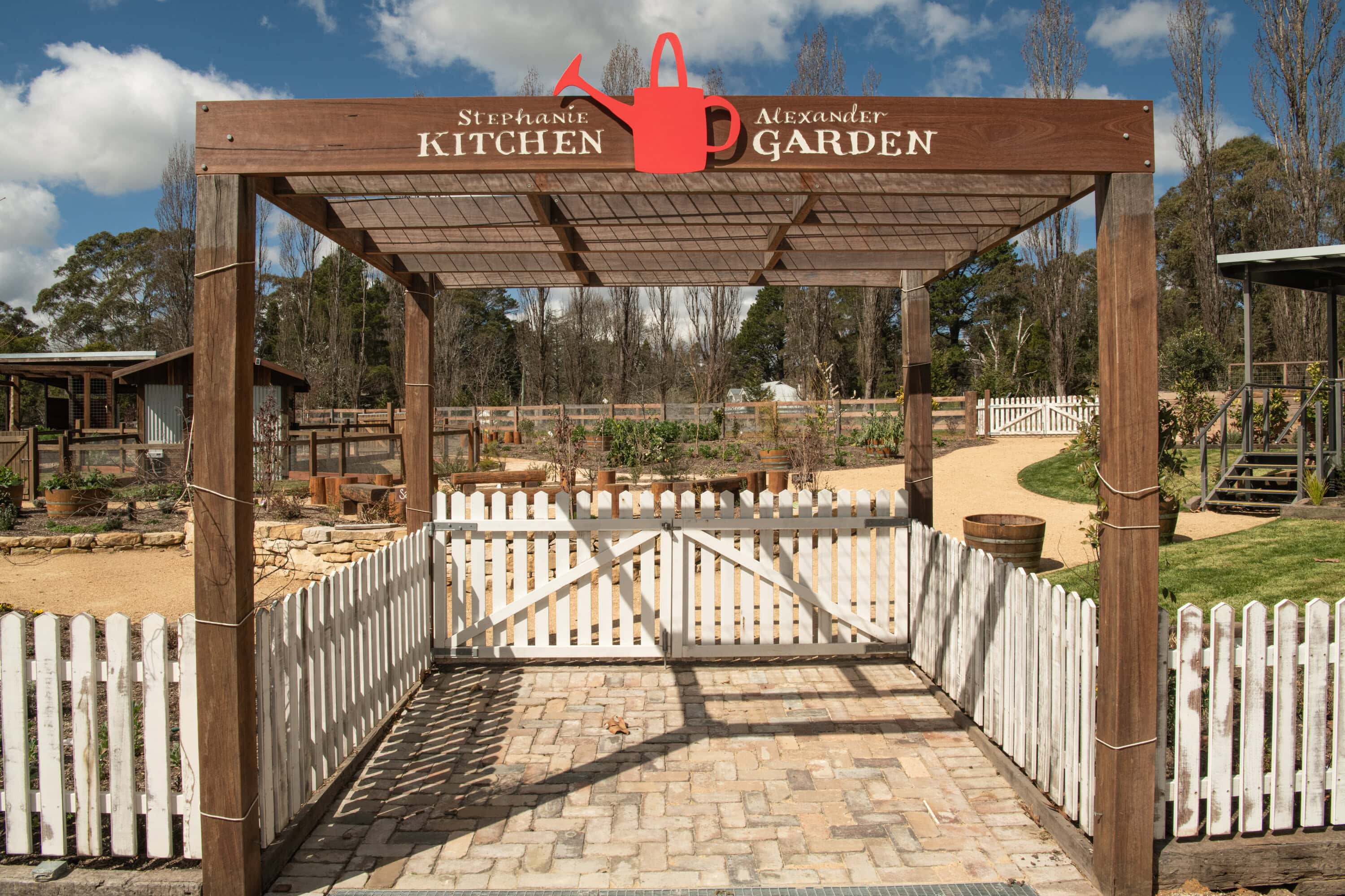 three blue ducks burradoo