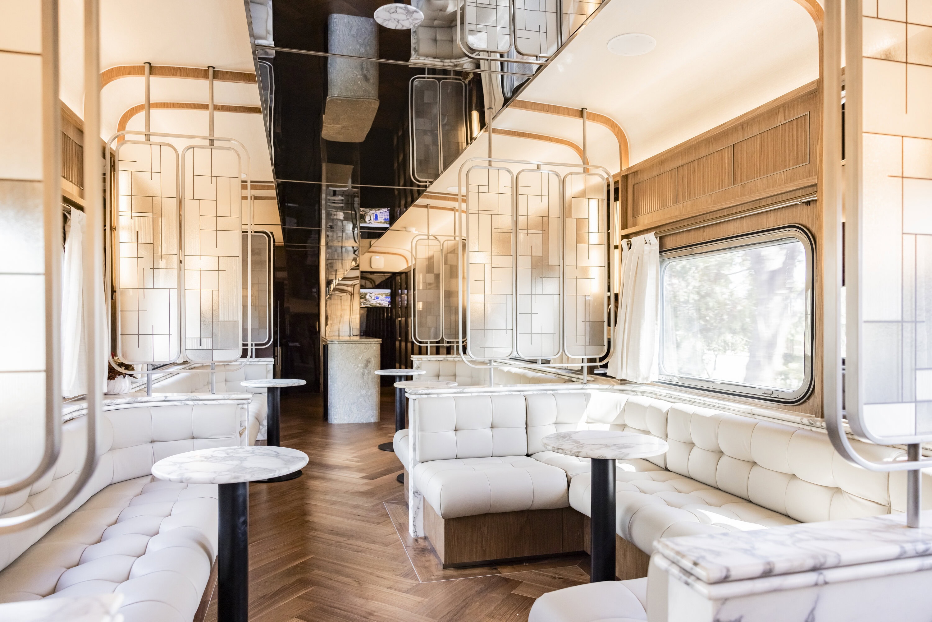 Interior shot of Platinum Club Aurora Australis Suites by Journey Beyond.