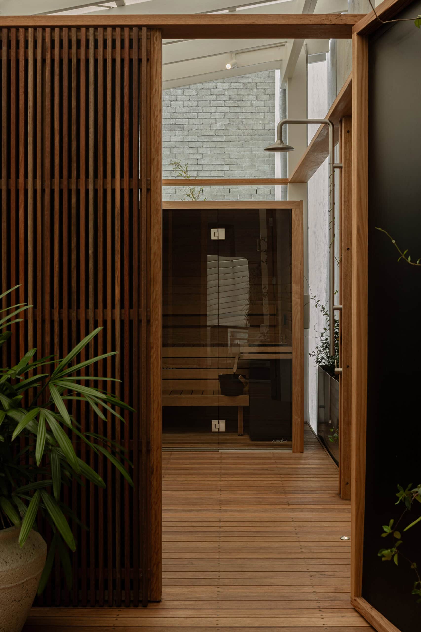 LONGEVITY HQ
