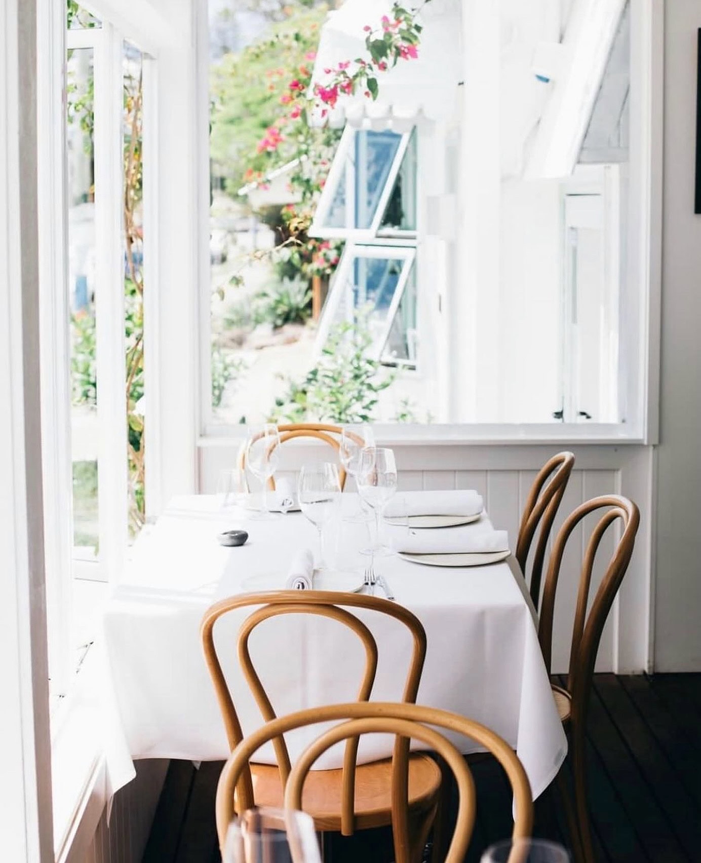 Taverna kingscliff (1)