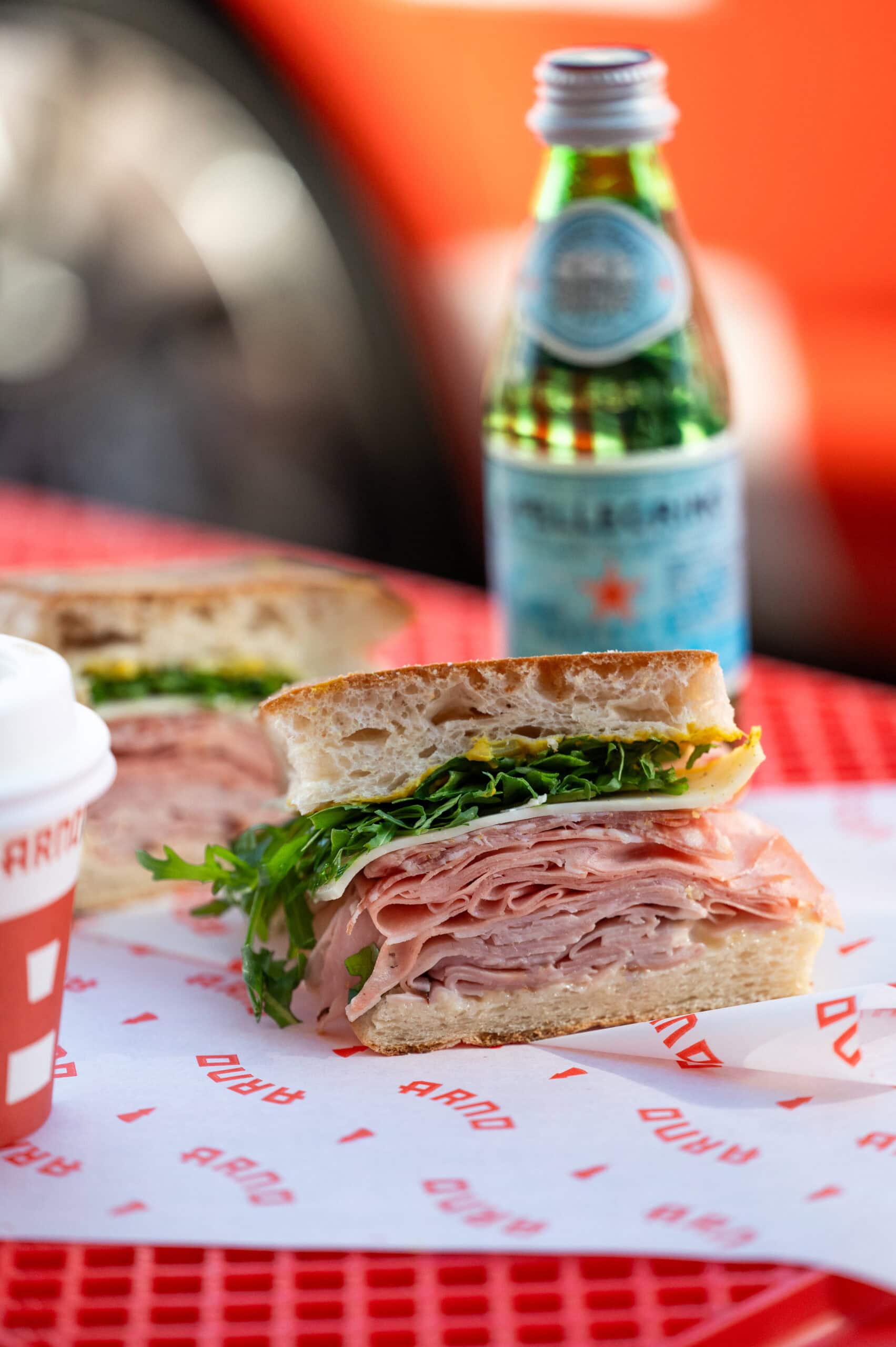 sandwich arno deli dom cherry