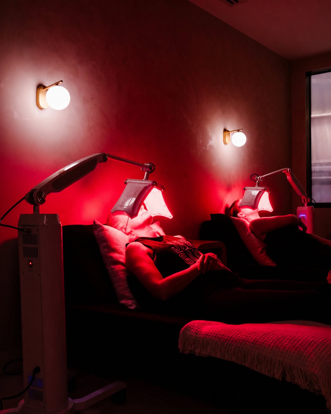 trinity-curated-wellness-red-light-therapy-room