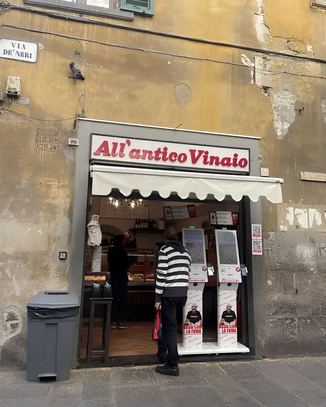 Storefront of All'Antico Vinaio sandwich shop Florence Italy