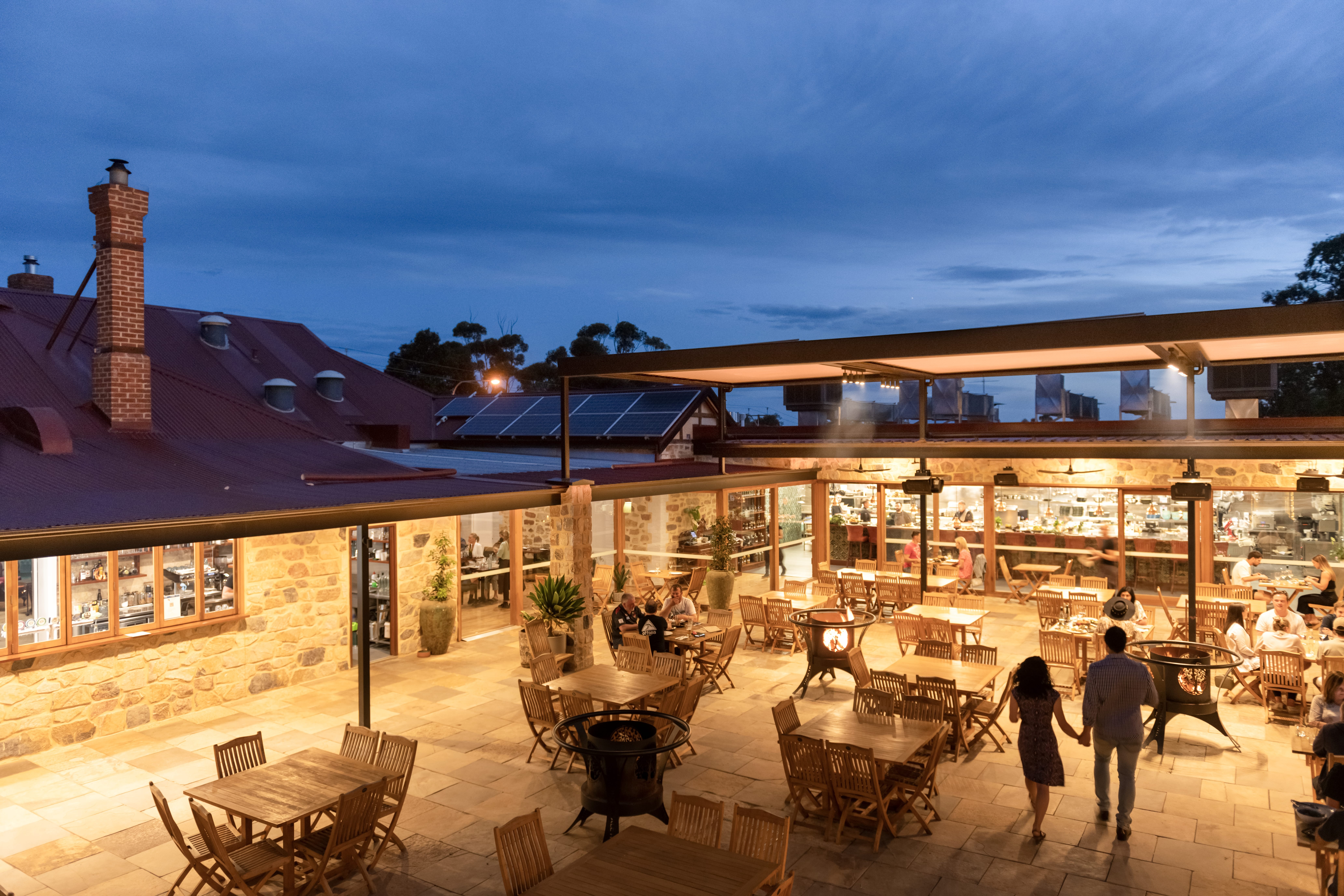 Outside dining at Watervale Hotel in Clare Valley.