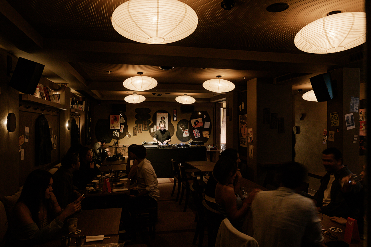Live music at Suntory House at Sakura House