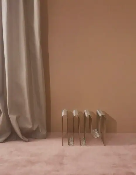 Finnish Design Curva Magazine Holder Silver