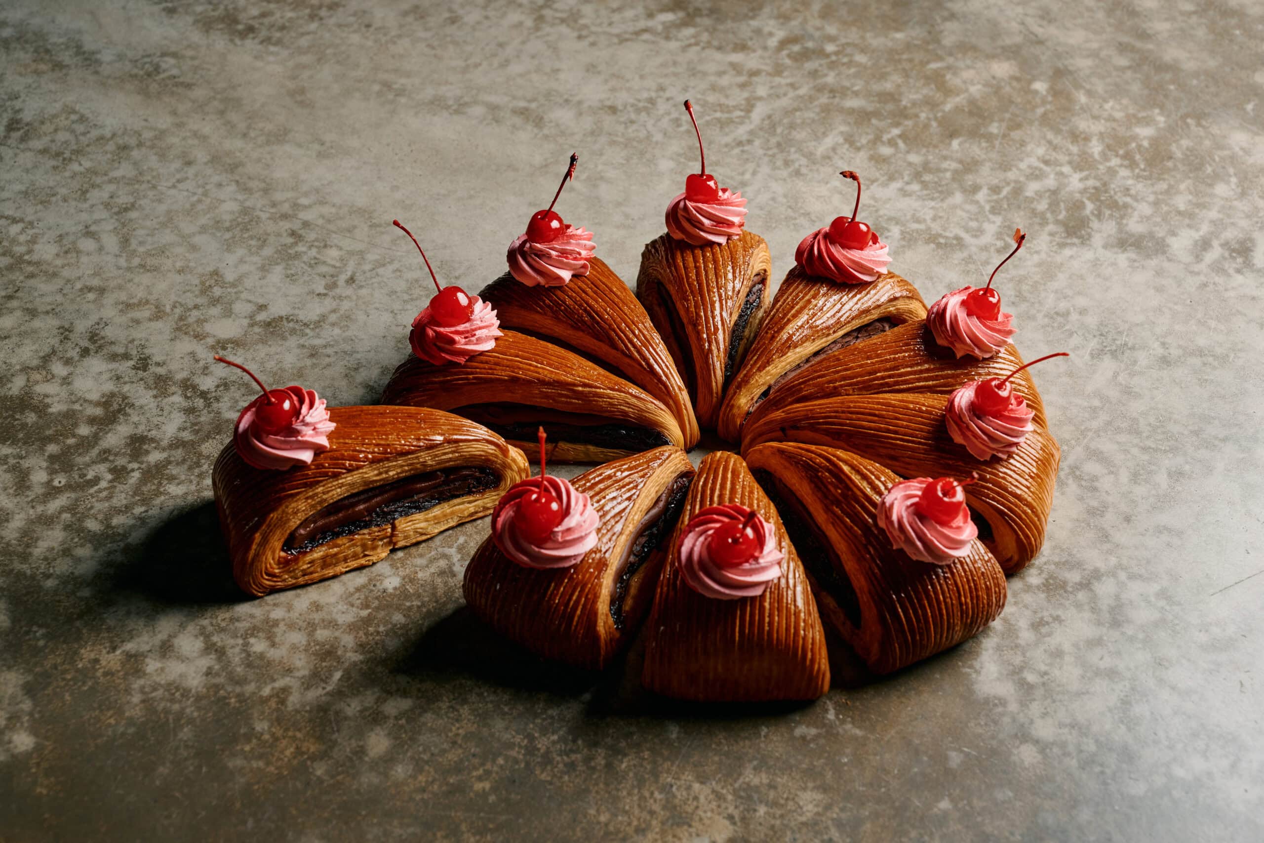 MECCA LUNE Birthday Croissant