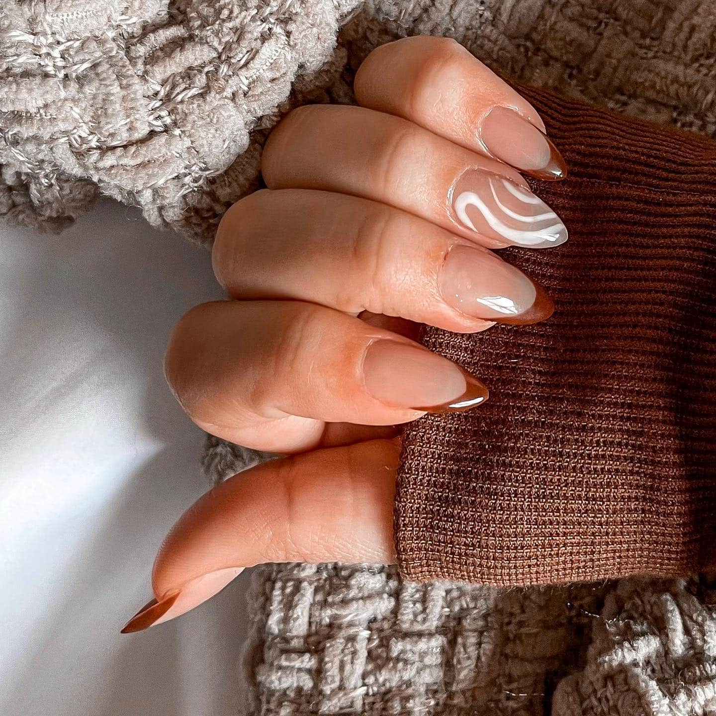 The Gel Girl nail salon in Adelaide. Image Credit: The Gel Girl / @miska.__