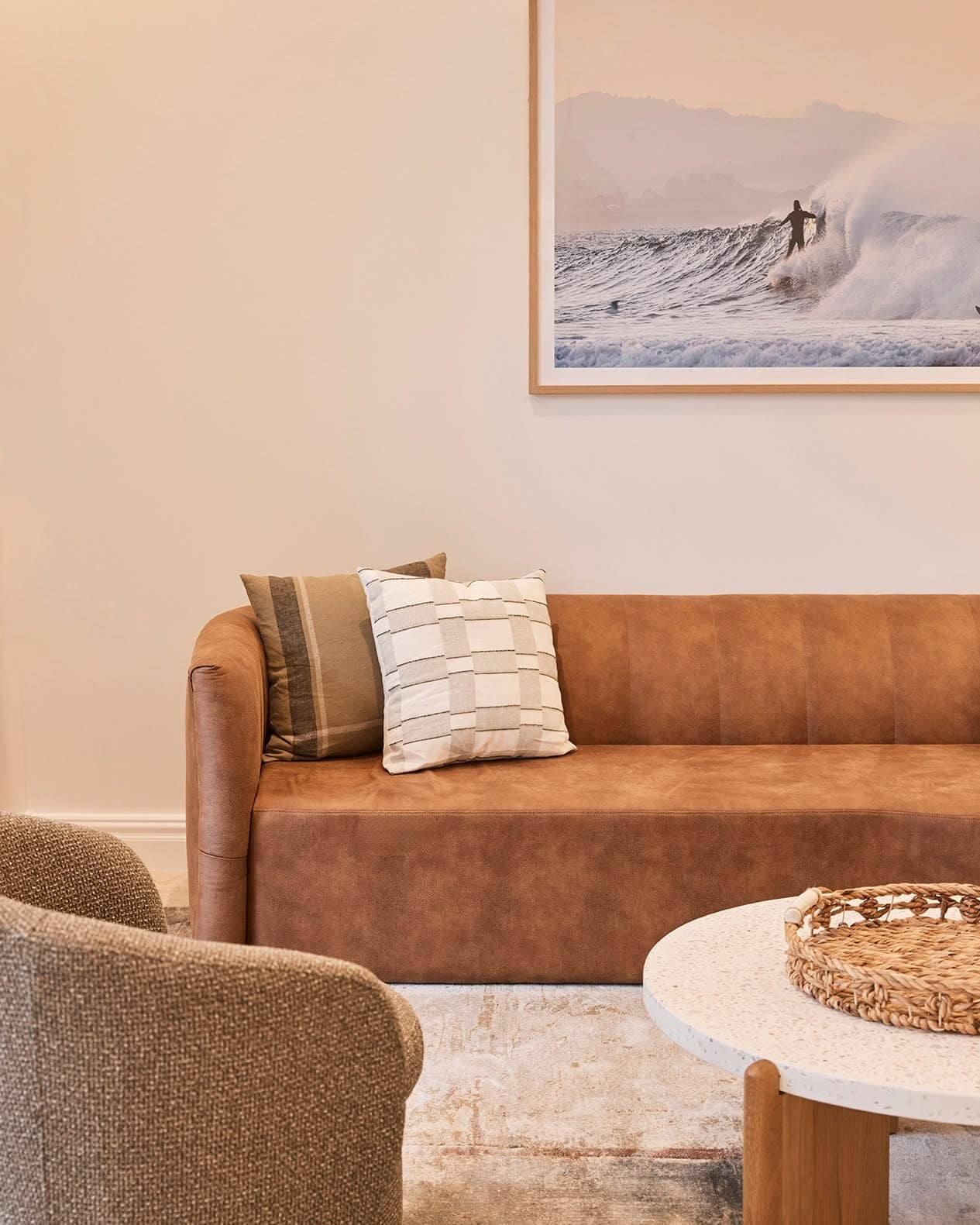 The neutral themed lounge room at Rydges Port Macquarie.