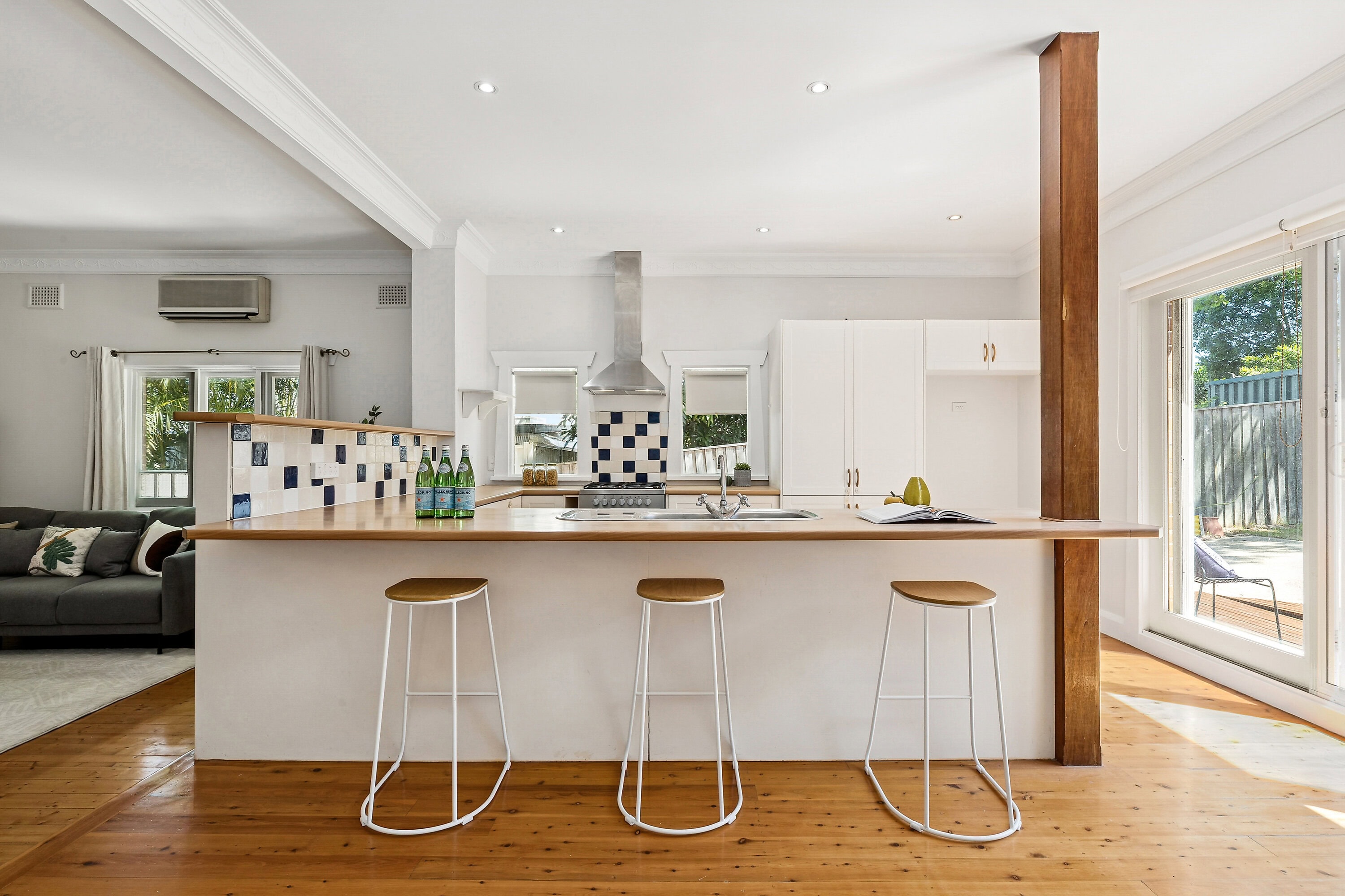 Breakfast Bar