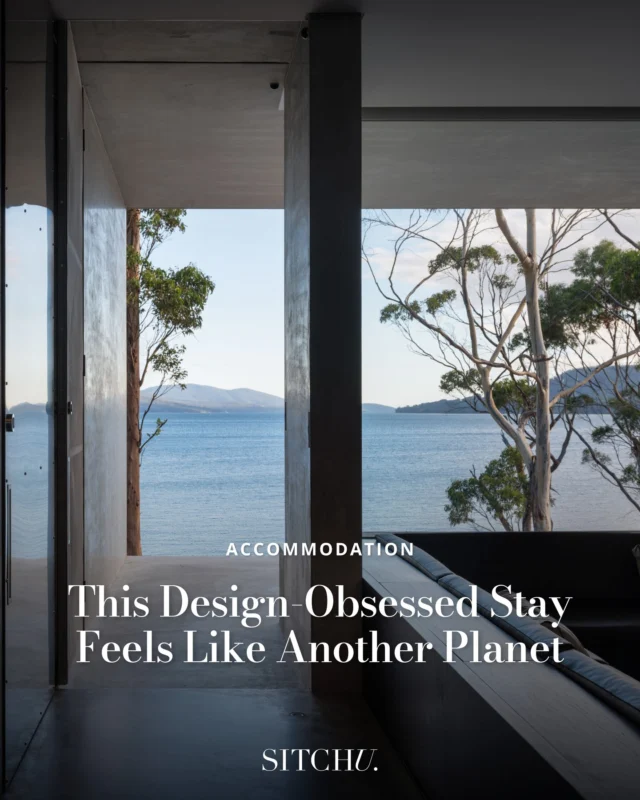 On Bruny Island’s wild edge, this off-grid stunner is pure romance 💫 Think sculptural design, ocean views, minimalist calm—and yes, white wallabies at your doorstep 🖤 ⁠
⁠
Tap the link in our bio for more dreamy romantic getaways in Tasmania ✨🛶